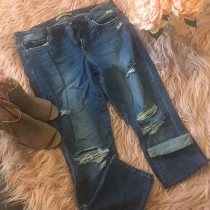 Joes! Ankle crop, distressed jean!